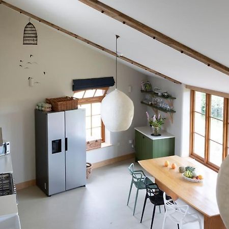 Fledgling Barn: Stunning New Coastal Holiday Home Kingsbridge  Esterno foto