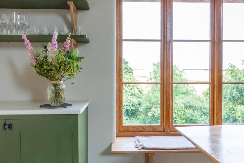 Fledgling Barn: Stunning New Coastal Holiday Home Kingsbridge  Esterno foto