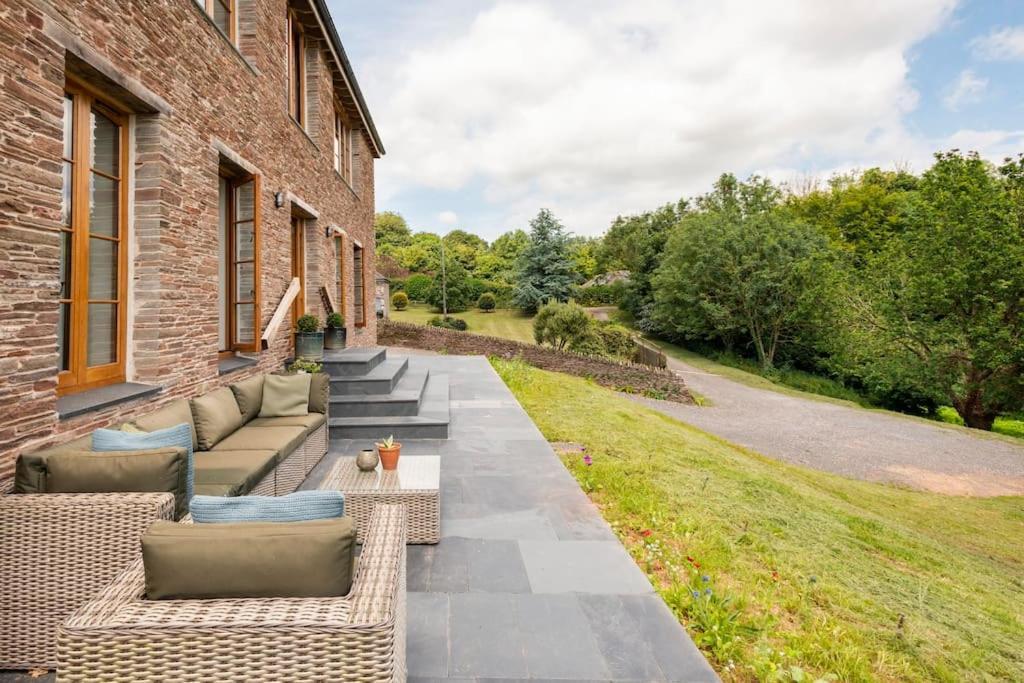 Fledgling Barn: Stunning New Coastal Holiday Home Kingsbridge  Esterno foto